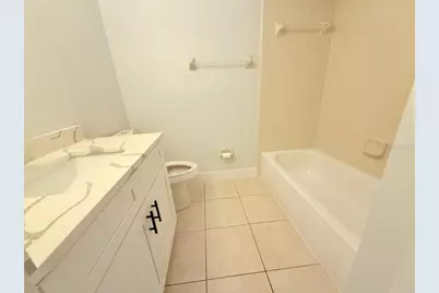 109 Lakepointe Circle, Kissimmee, FL 34743 - Photo 17