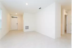 2847 Common Crane Ct, Harmony, FL 34773 - Photo 7