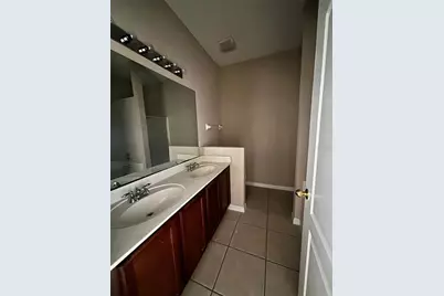 4317 Creeks Run Boulevard, Kissimmee, FL 34746 - Photo 7