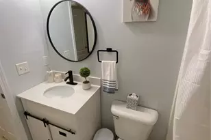 8044 Canterbury Lake Blvd, Tampa, FL 33619 - Photo 11