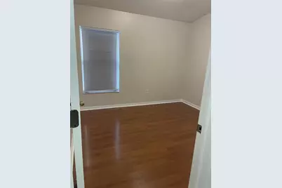 8044 Canterbury Lake Boulevard, Tampa, FL 33619 - Photo 17