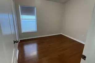 8044 Canterbury Lake Blvd, Tampa, FL 33619 - Photo 13