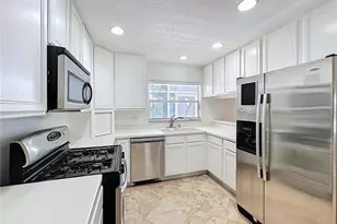 8029 Gillette Ct, Orlando, FL 32836 - Photo 3