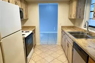 802 Del Prado Dr, Kissimmee, FL 34758 - Photo 17