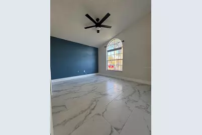 2652 Hawthorne Lane, Kissimmee, FL 34743 - Photo 9