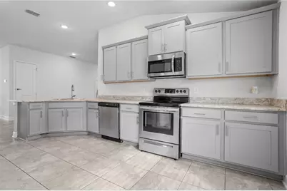 860 Vienna Drive, Winter Haven, FL 33884 - Photo 11