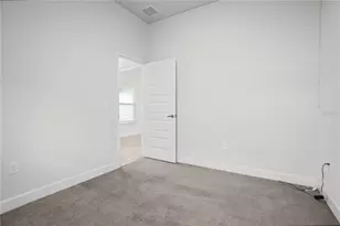 860 Vienna Dr, Winter Haven, FL 33884 - Photo 29