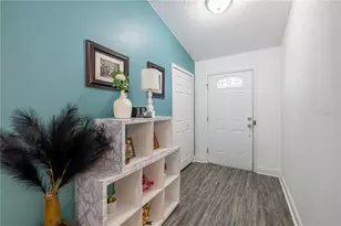 1409 Kissimmee Ct, Kissimmee, FL 34759 - Photo 3