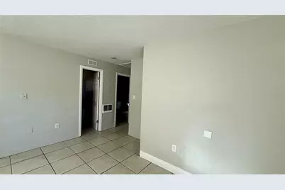 400 Peters St, Wildwood, FL 34785 - Photo 3