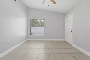 1918 Crystal Grove Dr, Lakeland, FL 33801 - Photo 3