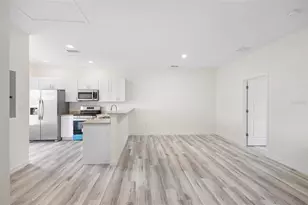 262 Royal Palm Dr, Kissimmee, FL 34743 - Photo 11