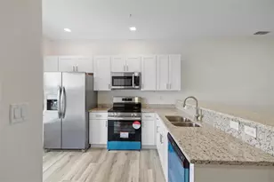 262 Royal Palm Dr, Kissimmee, FL 34743 - Photo 7