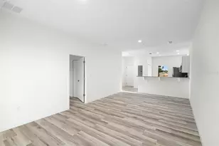 262 Royal Palm Dr, Kissimmee, FL 34743 - Photo 11