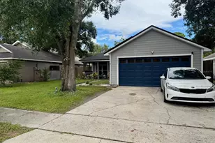 1021 Royal Oaks Dr, Apopka, FL 32703 - Photo 3