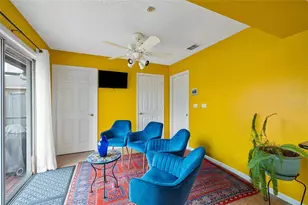 3910 77th Pl E, Sarasota, FL 34243 - Photo 21