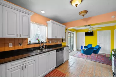 3910 77th Place E, Sarasota, FL 34243 - Photo 15