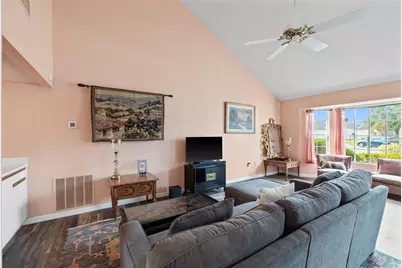 3910 77th Place E, Sarasota, FL 34243 - Photo 7