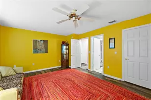 3910 77th Pl E, Sarasota, FL 34243 - Photo 35