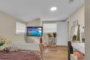 21 N Beaumont Ave, Kissimmee, FL 34741 - Photo 27