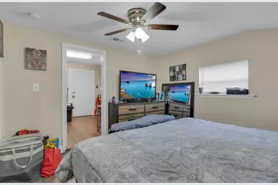 21 N Beaumont Avenue, Kissimmee, FL 34741 - Photo 35