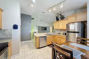 2281 Royal Ridge Dr, Davenport, FL 33896 - Photo 17