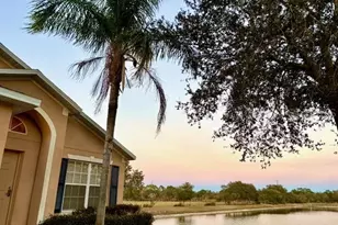 2281 Royal Ridge Dr, Davenport, FL 33896 - Photo 3