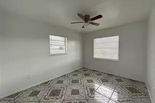 720 Michigan Ct, Saint Cloud, FL 34769 - Photo 9