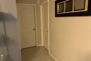 10428 Laguna Plains Dr, Riverview, FL 33578 - Photo 7