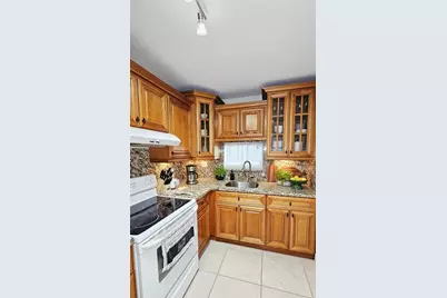 8901 S Hollybrook Blvd #304, Pembroke Pines, FL 33025 - Photo 7