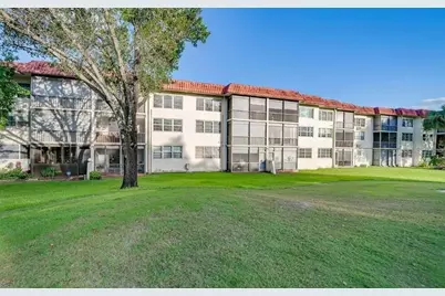 8901 S Hollybrook Blvd #304, Pembroke Pines, FL 33025 - Photo 39