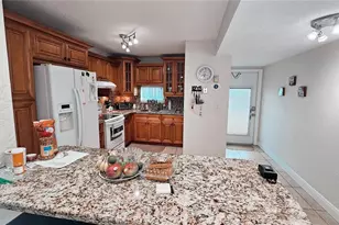 8901 S Hollybrook Blvd, Pembroke Pines, FL 33025 - Photo 5