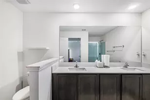 5327 New Friendship Pl, Tampa, FL 33619 - Photo 19