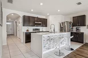 1073 Preserve Dr, Davenport, FL 33896 - Photo 7