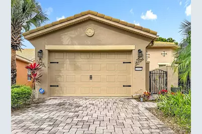 2711 Palm Tree Drive, Kissimmee, FL 34759 - Photo 1