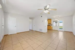 5681 Tulip Ave, Orlando, FL 32839 - Photo 7