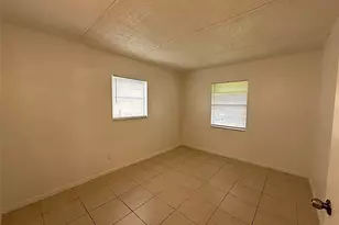 731 Michigan Ct, Saint Cloud, FL 34769 - Photo 7