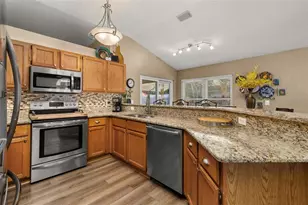 1737 Queen Palm Dr, Apopka, FL 32712 - Photo 21