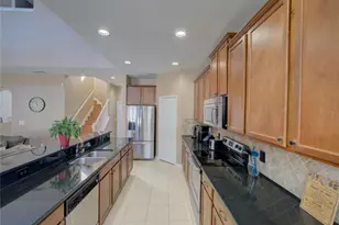 2717 Eagle Cliff Dr, Kissimmee, FL 34746 - Photo 13