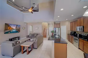2717 Eagle Cliff Dr, Kissimmee, FL 34746 - Photo 3
