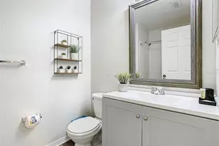 4021 Venetian Bay Dr, Kissimmee, FL 34741 - Photo 7