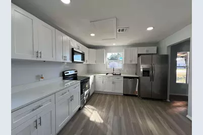 1731 Avenue C NE, Winter Haven, FL 33881 - Photo 3