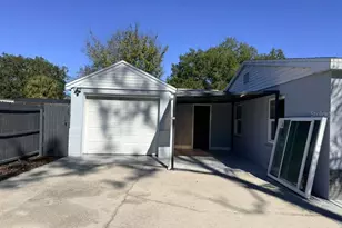 581 Calle Grande St, Ormond Beach, FL 32174 - Photo 9