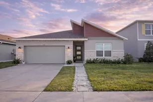 380 Talisi Loop, Saint Cloud, FL 34771 - Photo 1