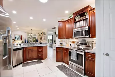 217 Lake Cassidy Drive, Kissimmee, FL 34759 - Photo 9