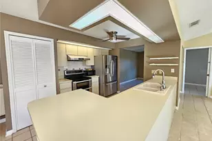 2088 S Parkton Dr, Deltona, FL 32725 - Photo 15