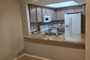 2400 Summerfield Pl, Kissimmee, FL 34741 - Photo 9