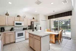 2691 La Isla Ct, Kissimmee, FL 34747 - Photo 9