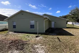 1379 Burnley Ct, Kissimmee, FL 34758 - Photo 23