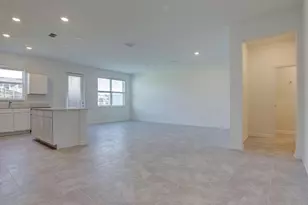 158 Nine Iron Dr, Davenport, FL 33896 - Photo 3