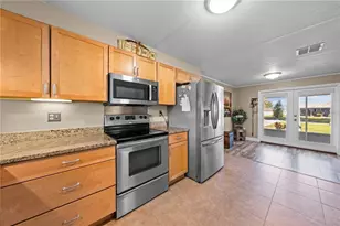 6130 Lake Lizzie Dr, Saint Cloud, FL 34771 - Photo 7